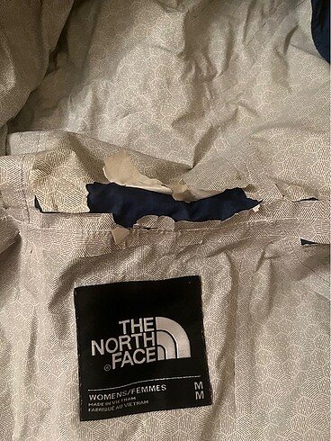 m Beden mavi Renk The northface yağmurluk