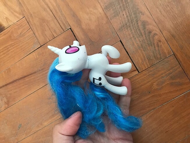 My little pony DJ pony