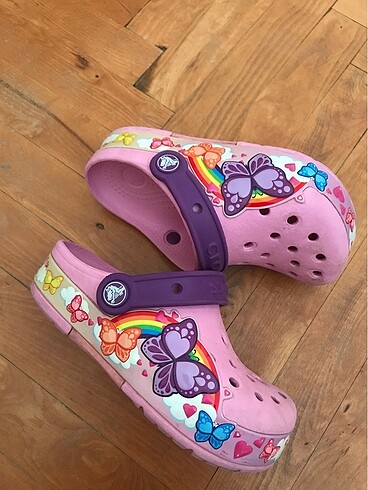 C12 kelebekli crocs terlik sandalet