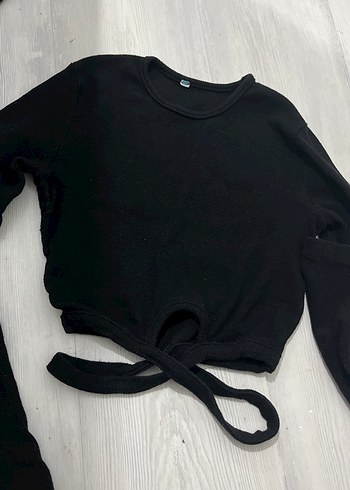 Crop siyah