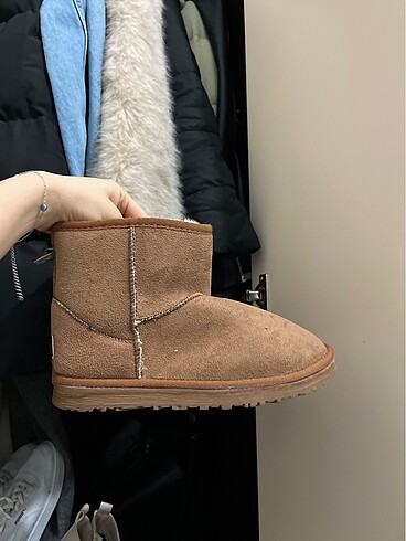 Kısa ugg