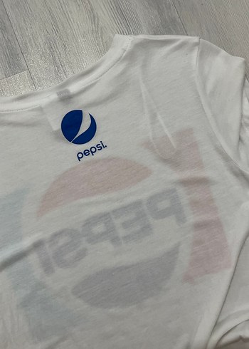 Bershka Beyaz PEPSI Baskılı Kadın Tişört Y2k