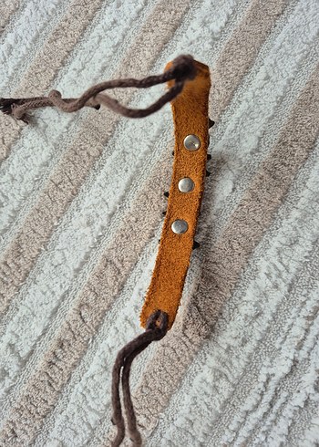 Kemer Tokalı Kahverengi Punk Bileklik deri üründür - Görsel 2