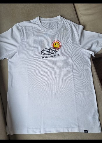 Adidas tişört L beden Sıfırdan farksız Tertemiz - Görsel 5