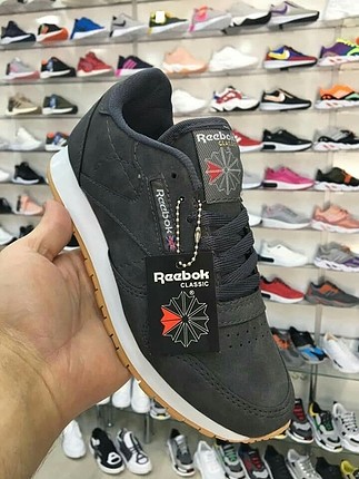 37 Beden yeşil Renk reebok fırsatt