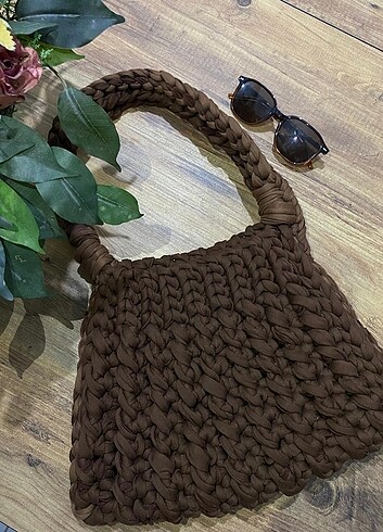 Stradivarius Örgü çanta