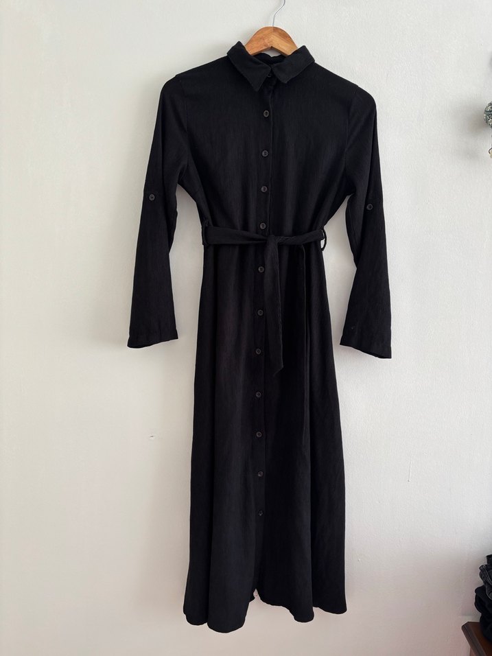 Kadın Siyah Kemerli Uzun Keten Elbise - Görsel 2