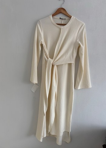 Beyaz Drapeli Uzun Elbise - Görsel 3