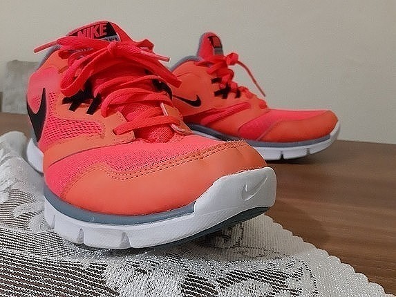 41 numara Nike spor