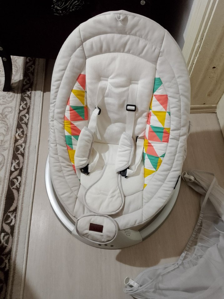 Beyaz Bebek Beşiği ve Sallanan Sepet - Görsel 3