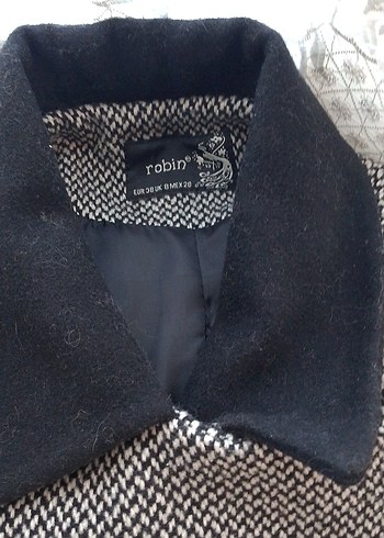 Siyah Beyaz Kaban - Görsel 2