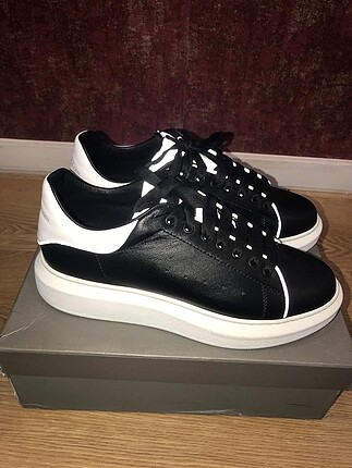 41 Beden Alexander Mcqueen Reflective