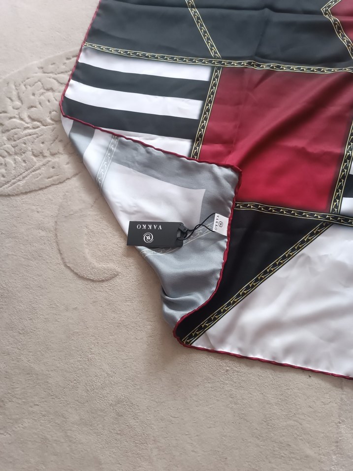 Vakko eşarp - Görsel 3