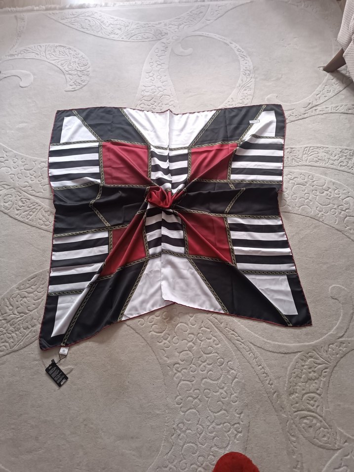 Vakko eşarp - Görsel 4