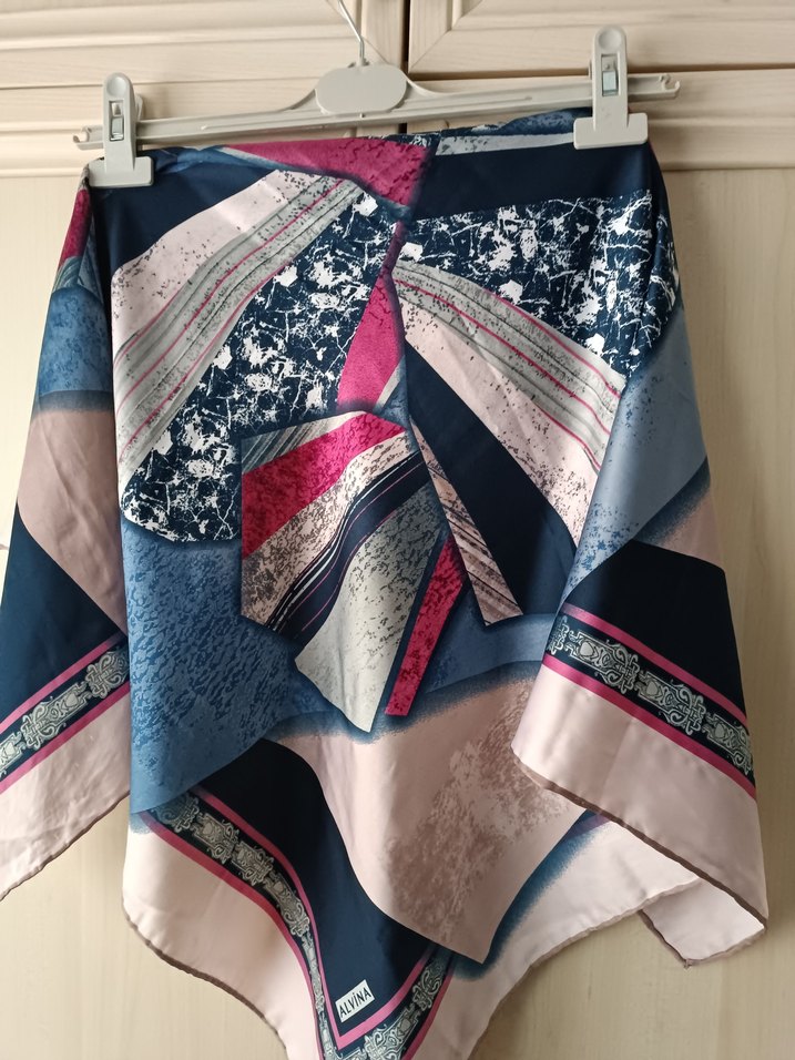 Çok Renkli Kadın Şal - Görsel 2