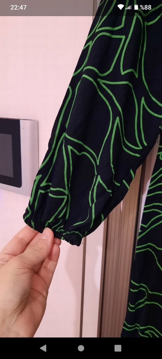 Yeşil Desenli Uzun Salaş Kadın Elbise - Görsel 3