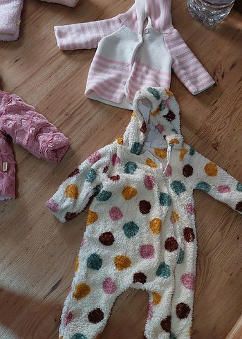 1 Yaş Beden Bebek Kız Örgü Pembe Mont ve Tulum Seti