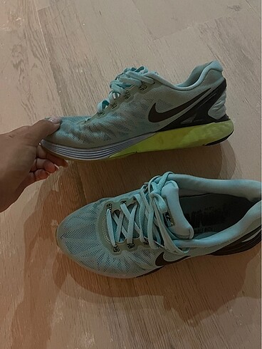 39 Beden Nike koşu ayakkabısı
