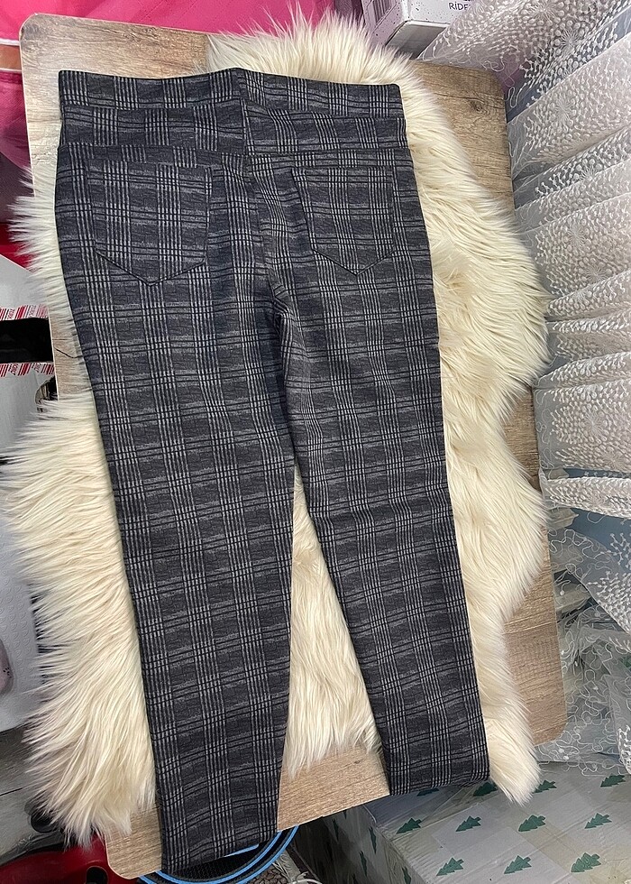 Çizgili Gri Tayt Pantolon - Görsel 2