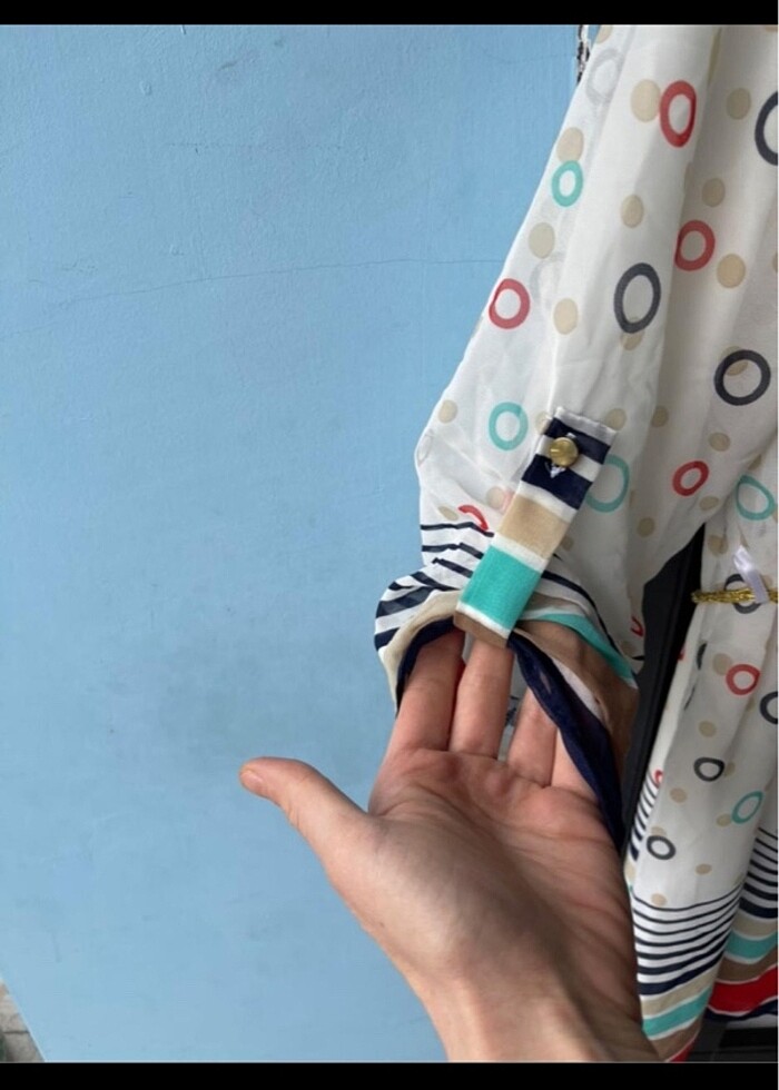 Astarlı desenli beyaz salaş bluz - Görsel 5