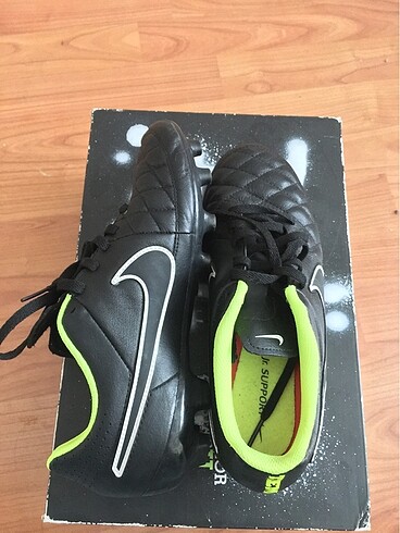 Nike tiempo krampon