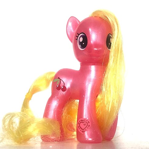 My Little Pony Cherry Berry
