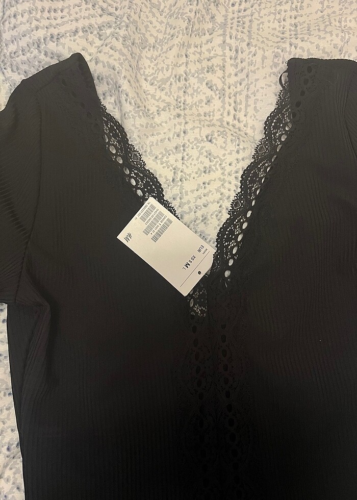 Etiketli h&m bluz - Görsel 3