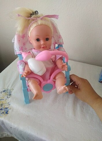 Oyuncak bebek