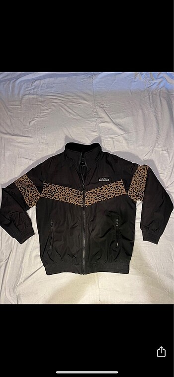 Bershka leopar