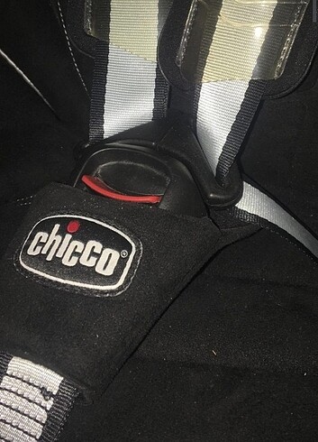 Chicco Chicco marka oto koltuğu.