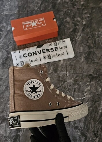 37 Beden kahverengi Renk Converse chuck 70s ayakkabı