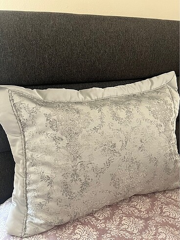 Beden gri Renk Karaca home silver yatak örtüsü