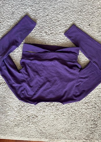 mor dekolteli bluz - Görsel 3