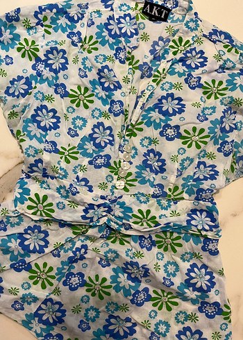 Çiçek Desenli Kısa Kollu V Yaka Kadın bluz - Görsel 2