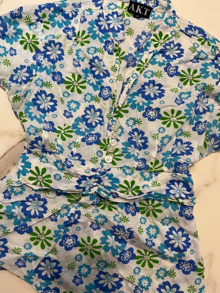 Çiçek Desenli Kısa Kollu V Yaka Kadın bluz - Görsel 2