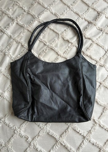 Siyah Deri Fermuarlı Minimalist Kadın Çantası - Görsel 4