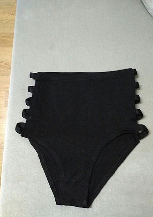 Yüksel Bel Bikini Altı