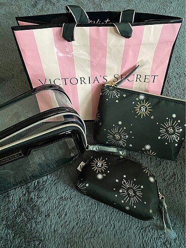 Victoria s Secret Victoria secret makyaj çantası