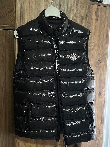 Moncler yelek