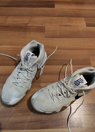 Kyrie 4 basketbol ayakkabısı 