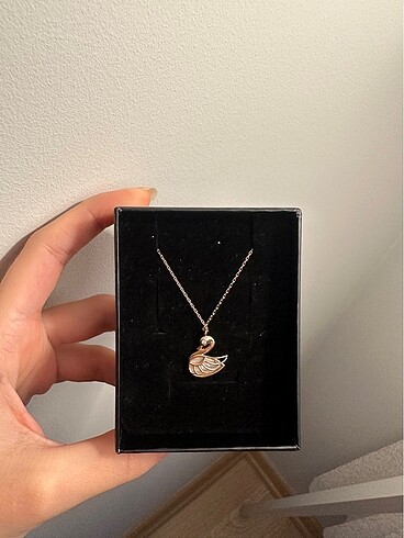 Swarovski kuğu kolye