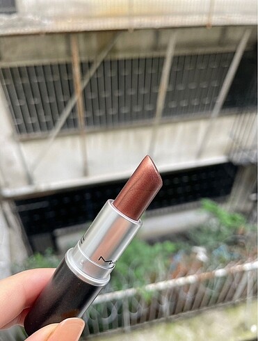  Beden MAC Frost Lipstick ?O?