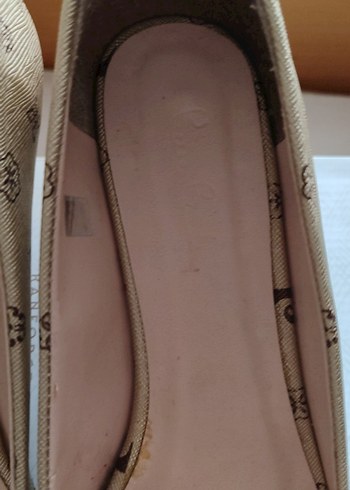 Altın Renkli Tokalı Klasik Dolgu ayakkabı - Görsel 4