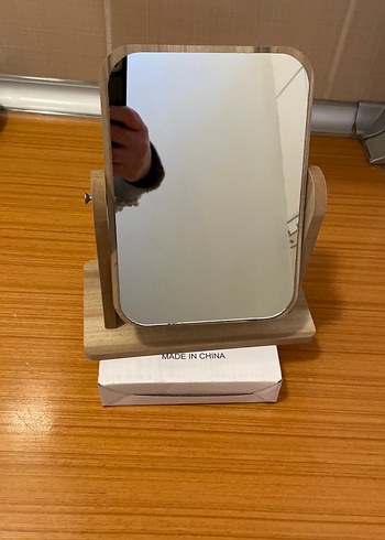 Bej Ahşap Çerçeveli Masaüstü Ayna - Görsel 2