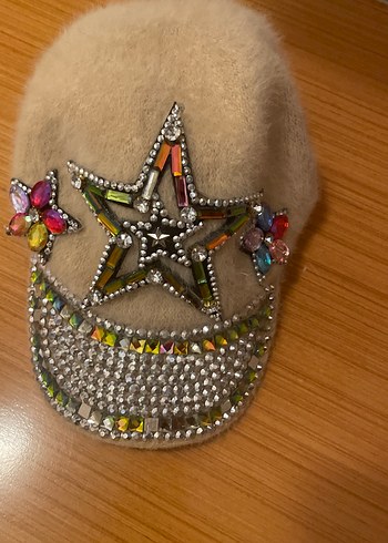 Pul İşlemeli Yıldız Detaylı Kadın Yün Şapka - Görsel 5