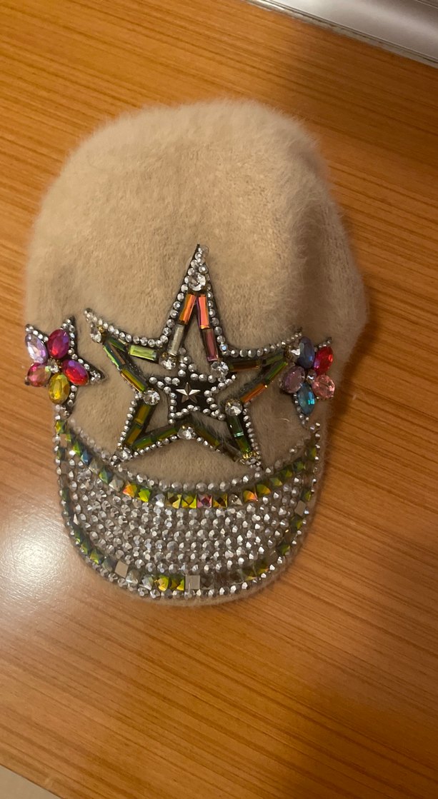 Pul İşlemeli Yıldız Detaylı Kadın Yün Şapka - Görsel 4