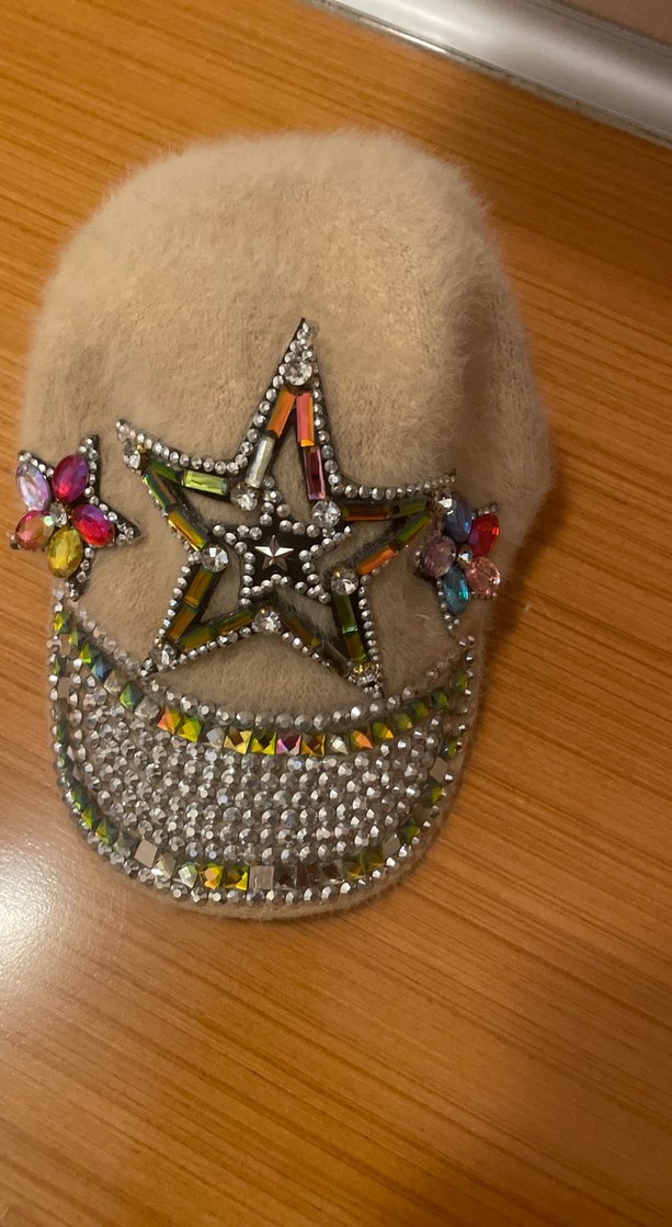 Pul İşlemeli Yıldız Detaylı Kadın Yün Şapka - Görsel 5