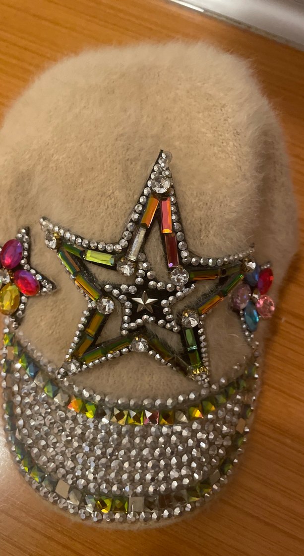 Pul İşlemeli Yıldız Detaylı Kadın Yün Şapka - Görsel 3