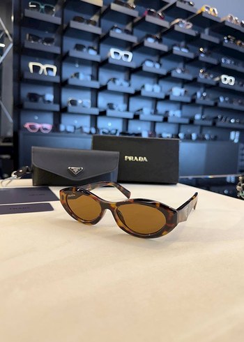 PRADA Kahverengi Kemerli Klasik Kadın Güneş Gözlüğü