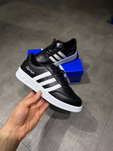 Adidas ayakkabı